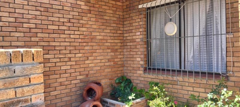 2 Bedroom Property for Sale in Soneike Western Cape